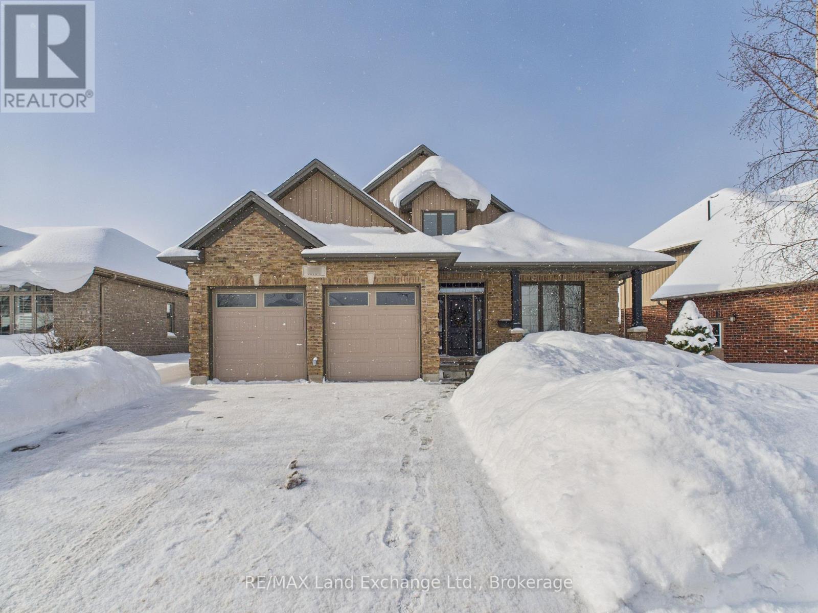 276 WIECK BOULEVARD, Kincardine, Ontario