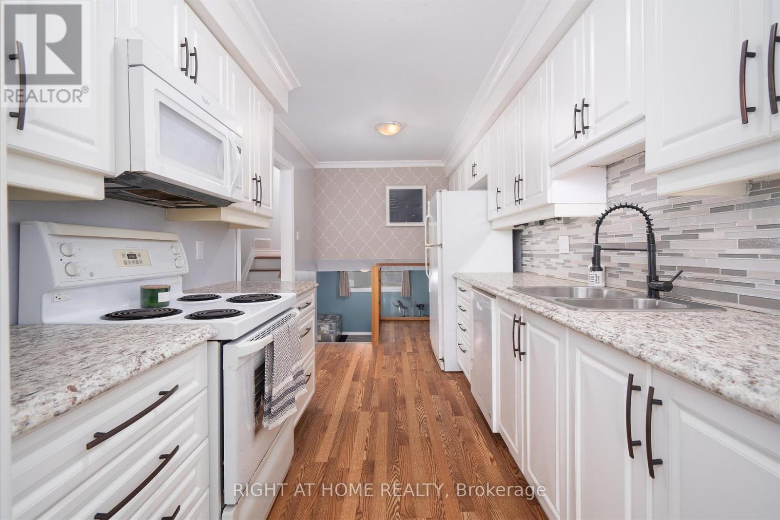 141 Glovers Road, Oshawa, Ontario  L1G 3Y1 - Photo 7 - E12760542