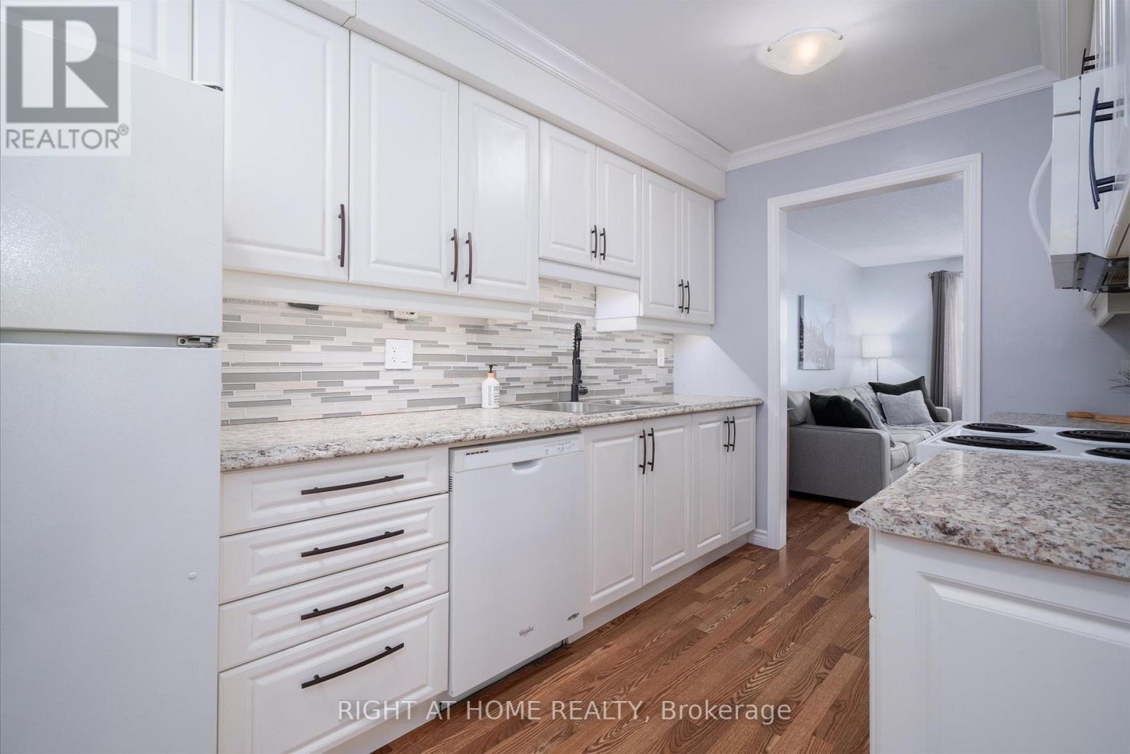 141 Glovers Road, Oshawa, Ontario  L1G 3Y1 - Photo 9 - E12760542