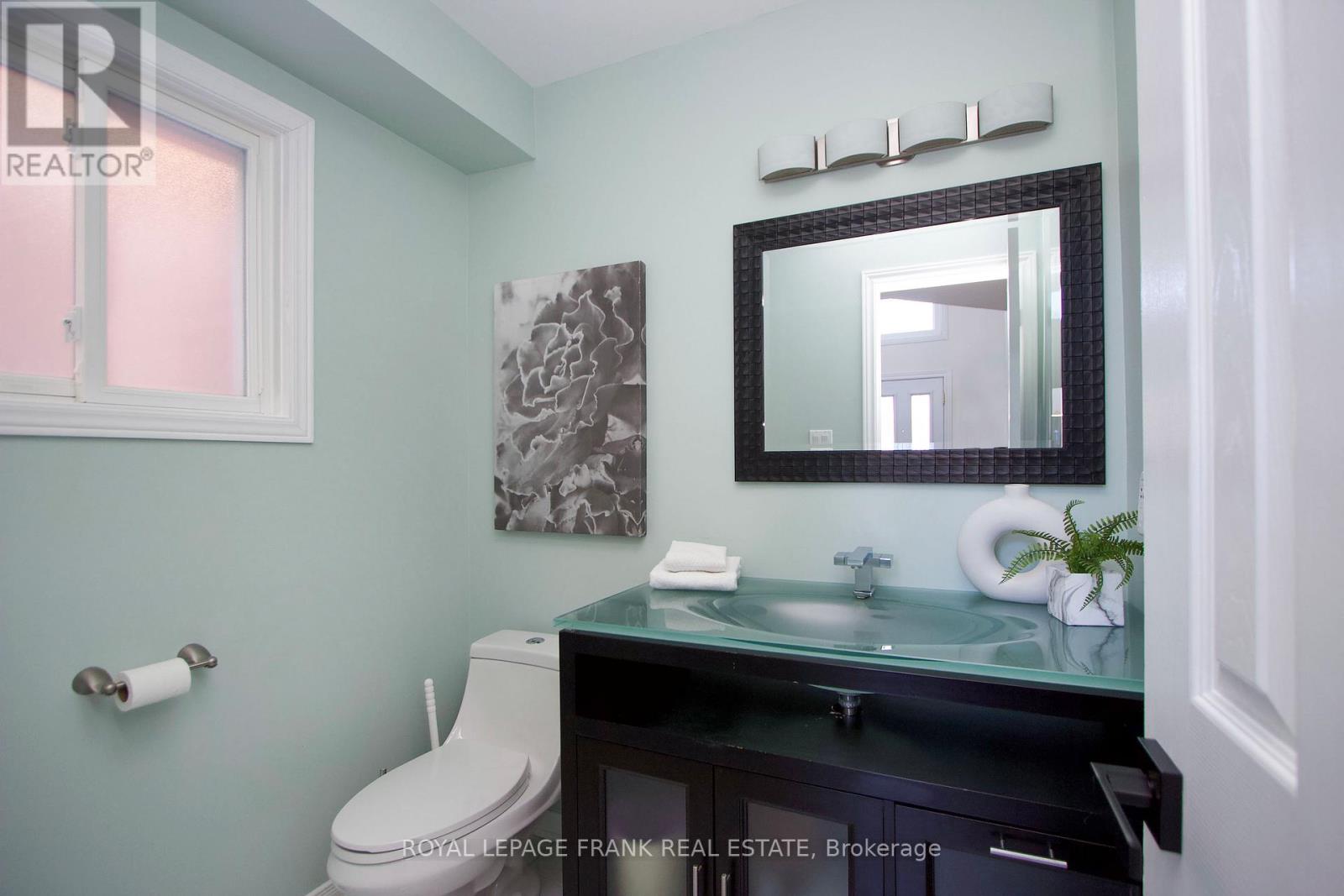 7 Winterberry Drive, Whitby, Ontario  L1R 1Z2 - Photo 20 - E12760554