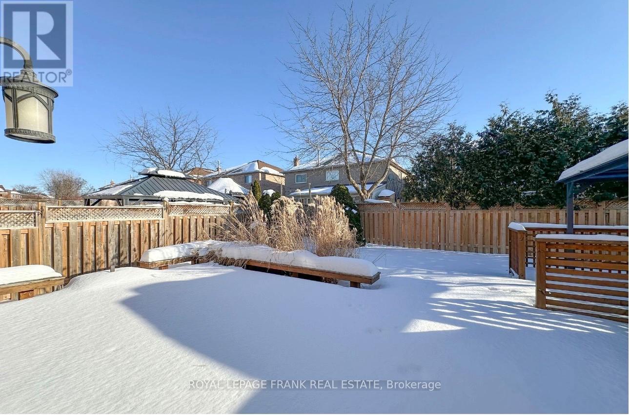 7 Winterberry Drive, Whitby, Ontario  L1R 1Z2 - Photo 43 - E12760554