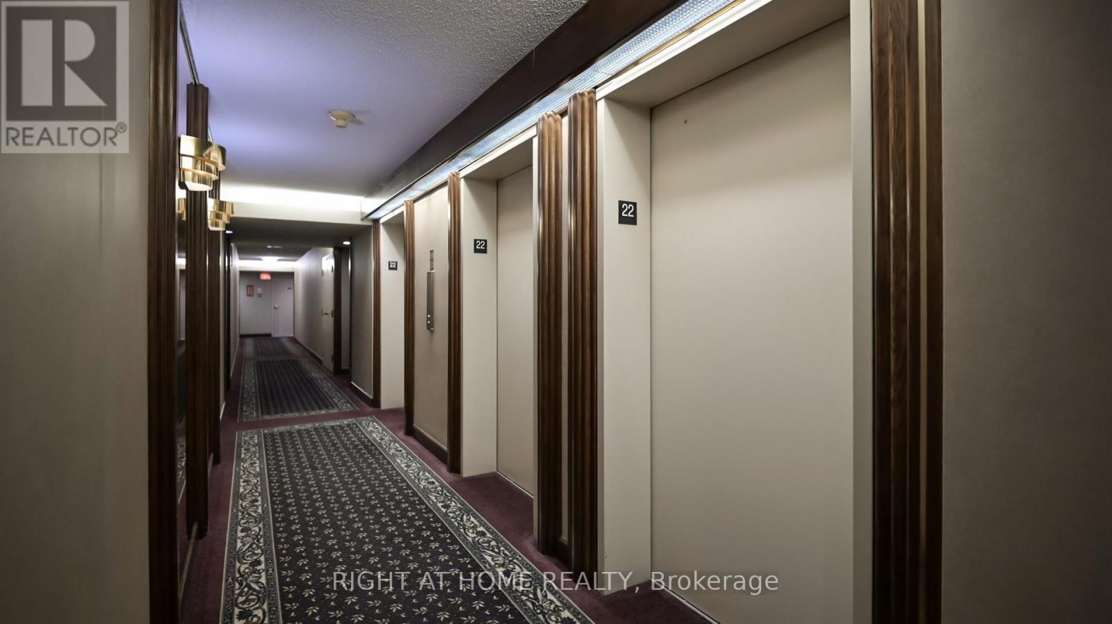 2206 - 22 Hanover Road, Brampton (Queen Street Corridor), Ontario  L6S 5K7 - Photo 11 - W12760578