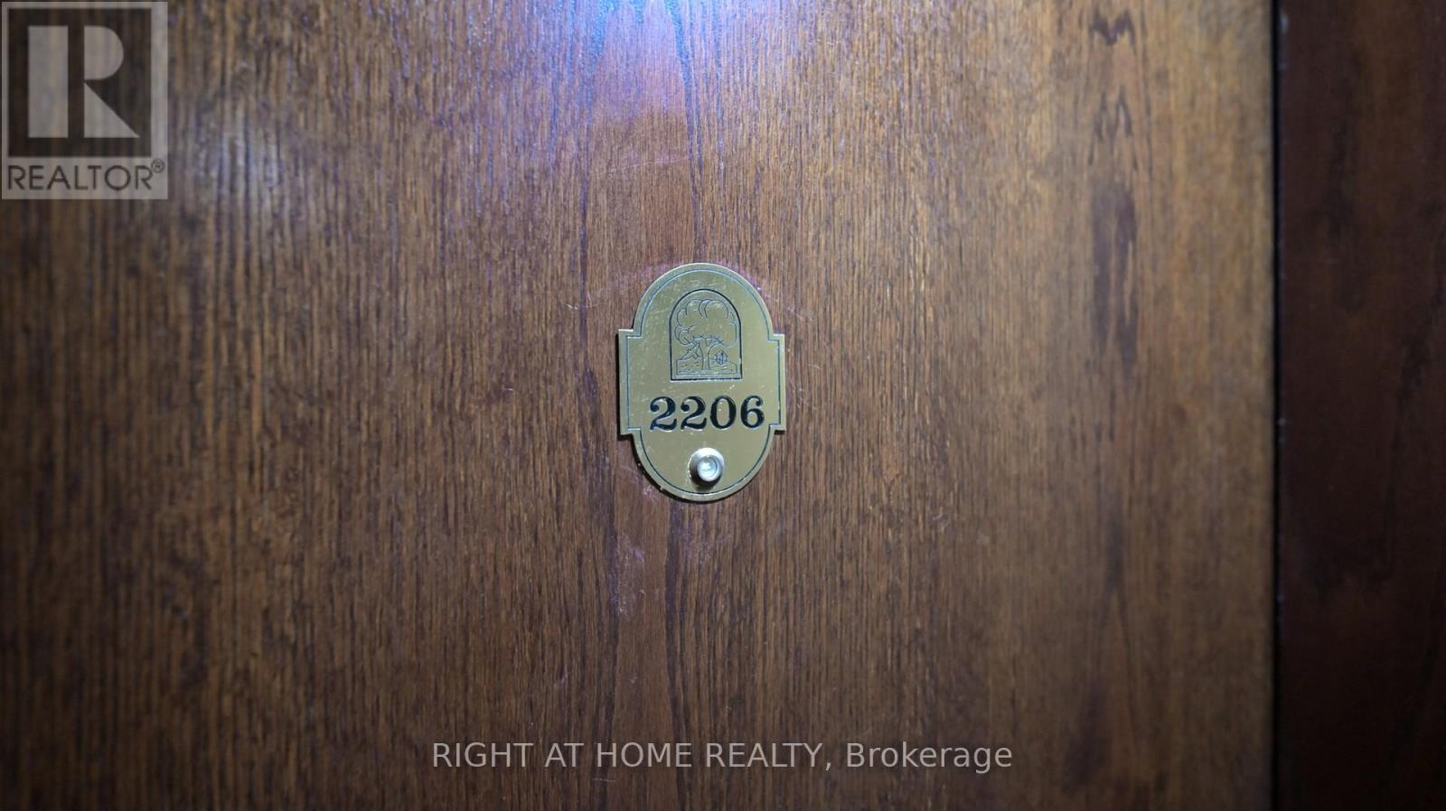 2206 - 22 Hanover Road, Brampton (Queen Street Corridor), Ontario  L6S 5K7 - Photo 13 - W12760578