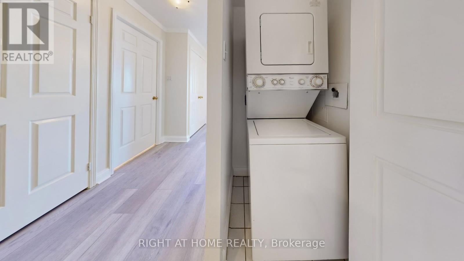 2206 - 22 Hanover Road, Brampton (Queen Street Corridor), Ontario  L6S 5K7 - Photo 33 - W12760578