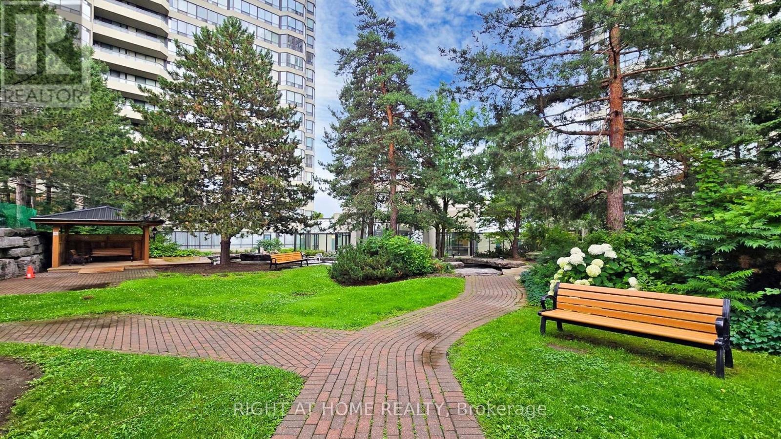 2206 - 22 Hanover Road, Brampton (Queen Street Corridor), Ontario  L6S 5K7 - Photo 43 - W12760578