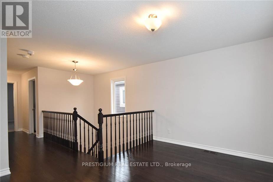 129 Sweetvalley Drive, Ottawa, Ontario  K4A 1A4 - Photo 19 - X12760544