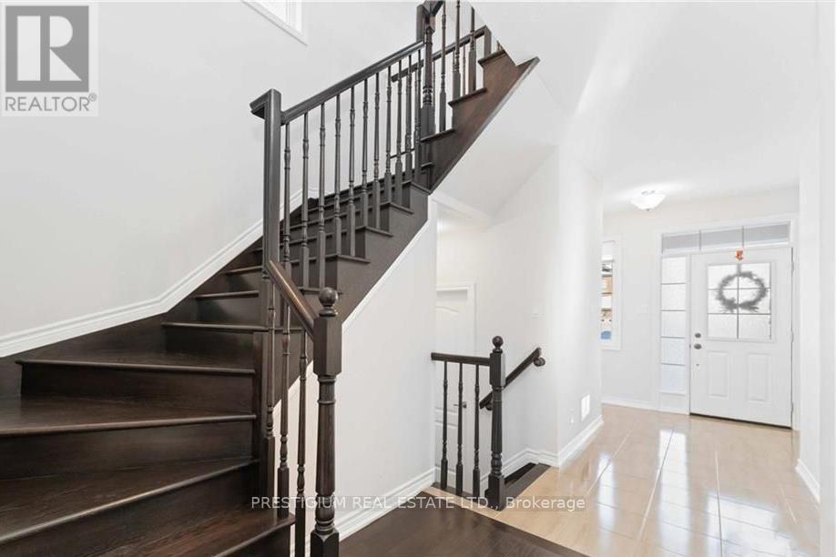 129 Sweetvalley Drive, Ottawa, Ontario  K4A 1A4 - Photo 4 - X12760544