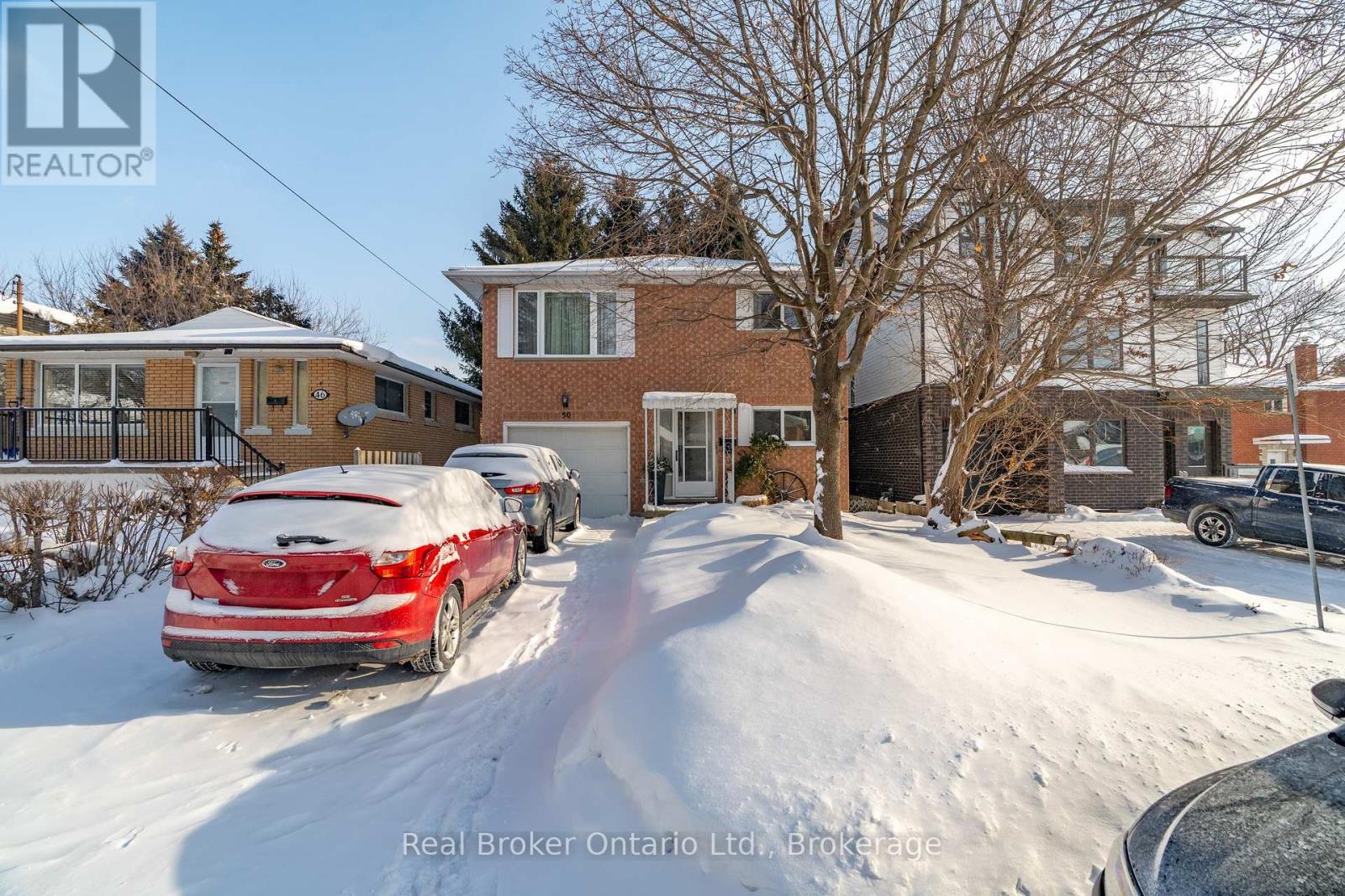 50 South Drive, Kitchener, Ontario  N2M 4B5 - Photo 2 - X12760620