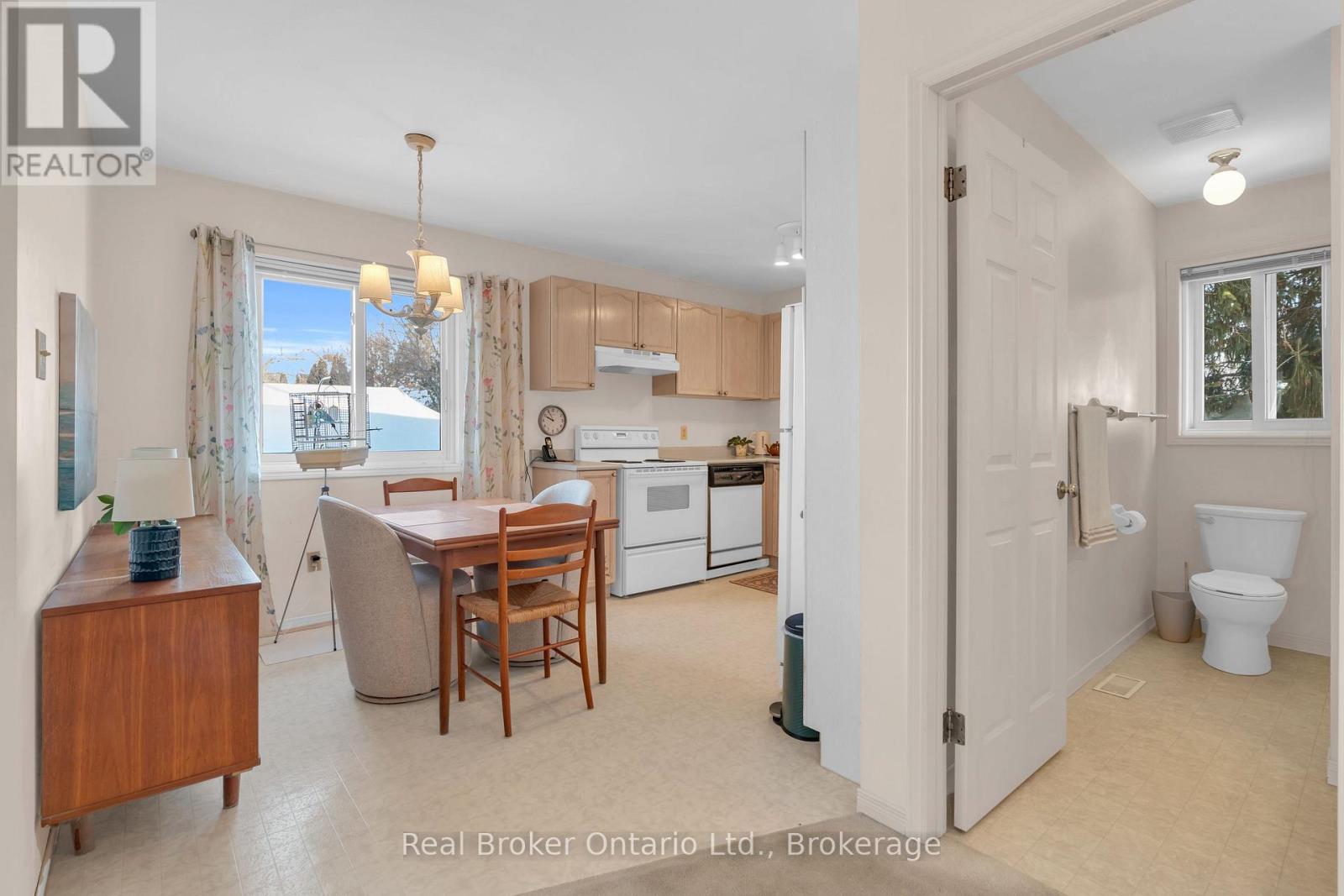 50 South Drive, Kitchener, Ontario  N2M 4B5 - Photo 9 - X12760620