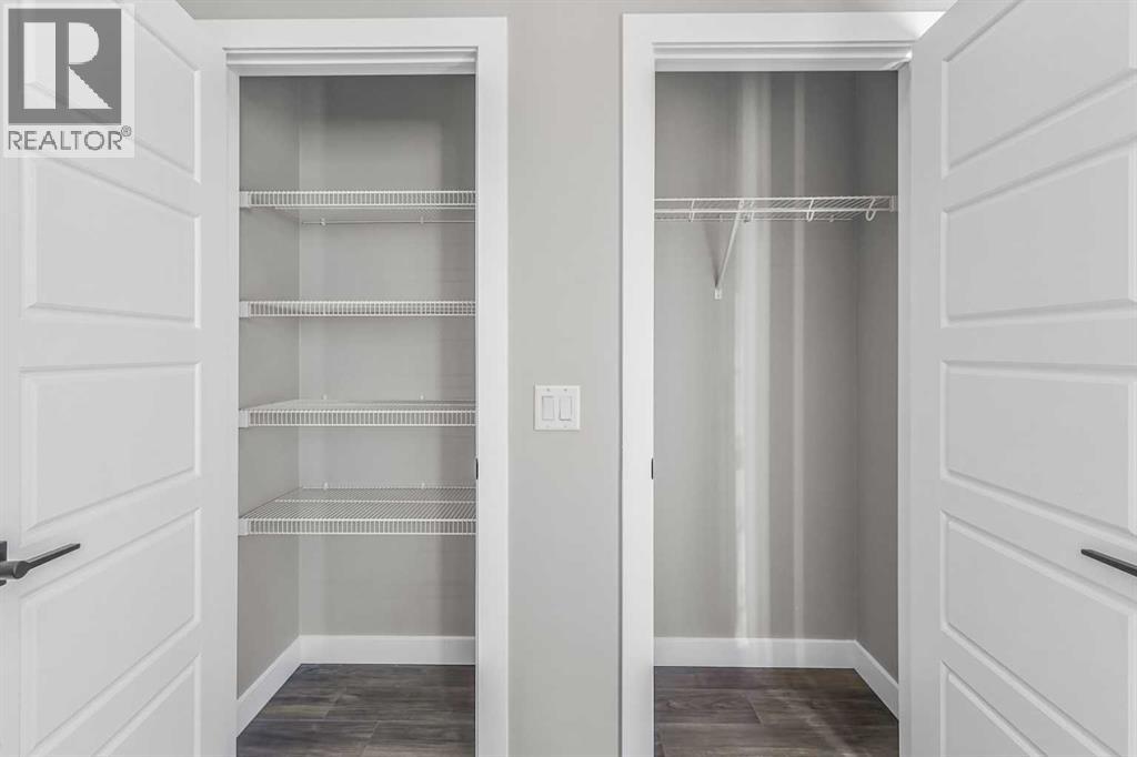 423 Hotchkiss Manor, Calgary, Alberta  T3S 0N3 - Photo 18 - A2283550