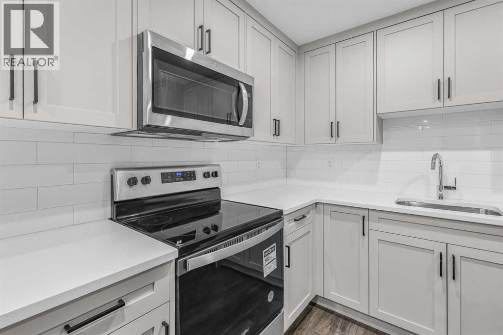 423 Hotchkiss Manor, Calgary, Alberta  T3S 0N3 - Photo 39 - A2283550