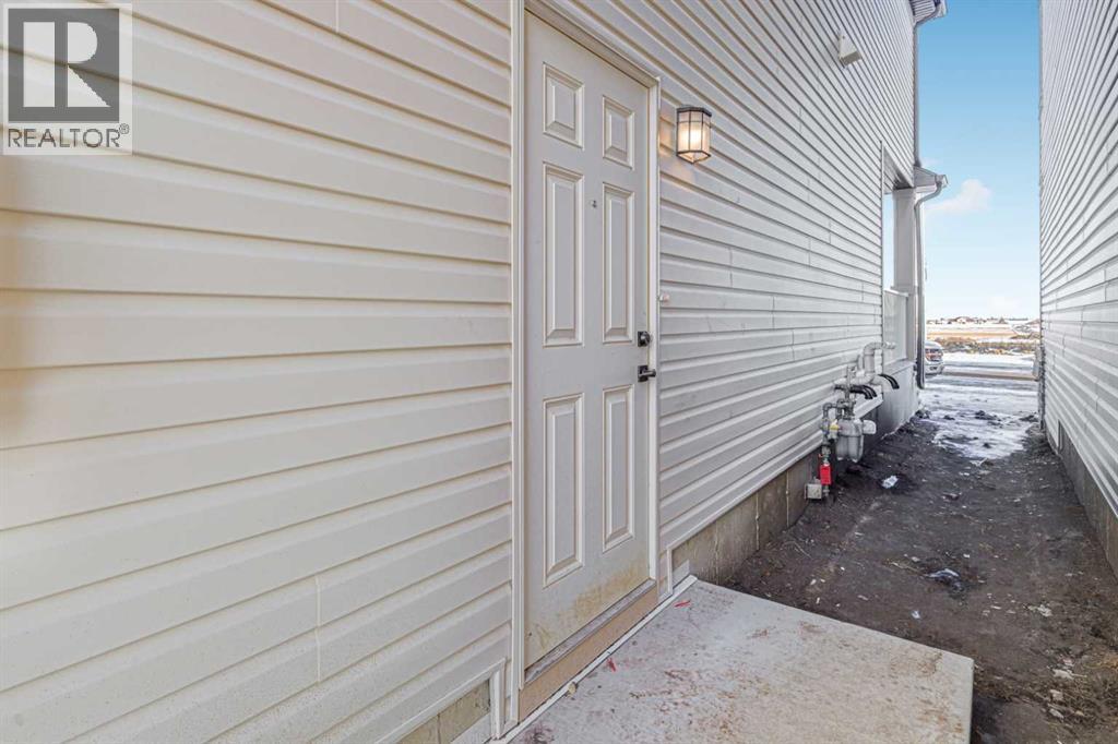 423 Hotchkiss Manor, Calgary, Alberta  T3S 0N3 - Photo 46 - A2283550