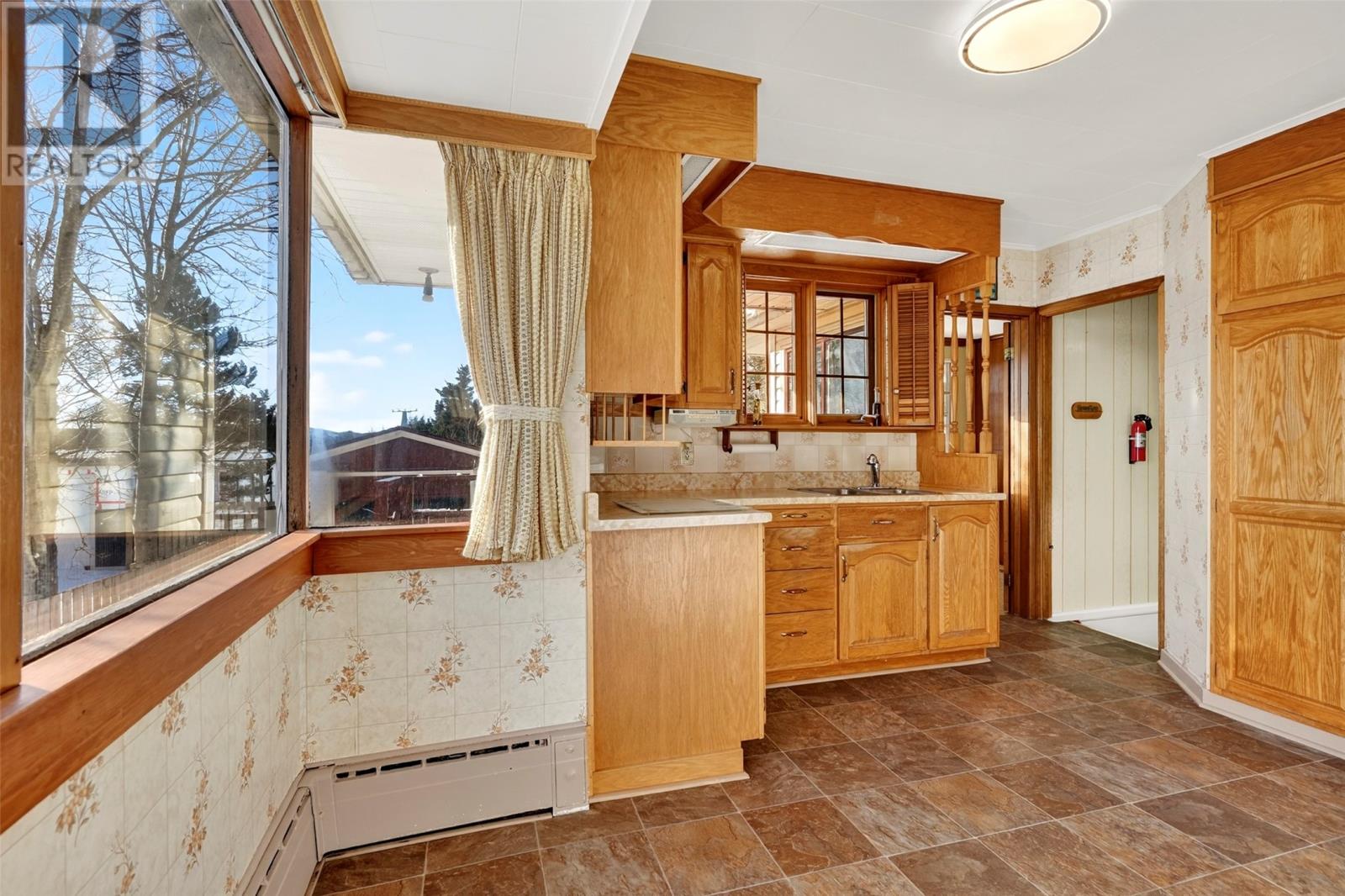 39 Cross Road, Bay Roberts, Newfoundland & Labrador  A0A 1G0 - Photo 12 - 1294305