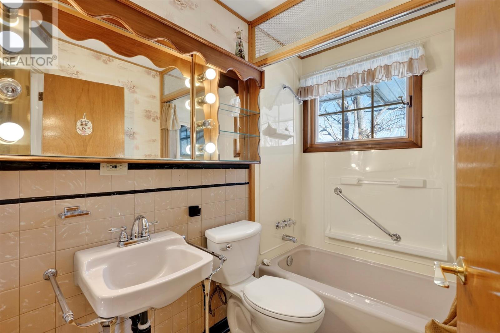 39 Cross Road, Bay Roberts, Newfoundland & Labrador  A0A 1G0 - Photo 24 - 1294305