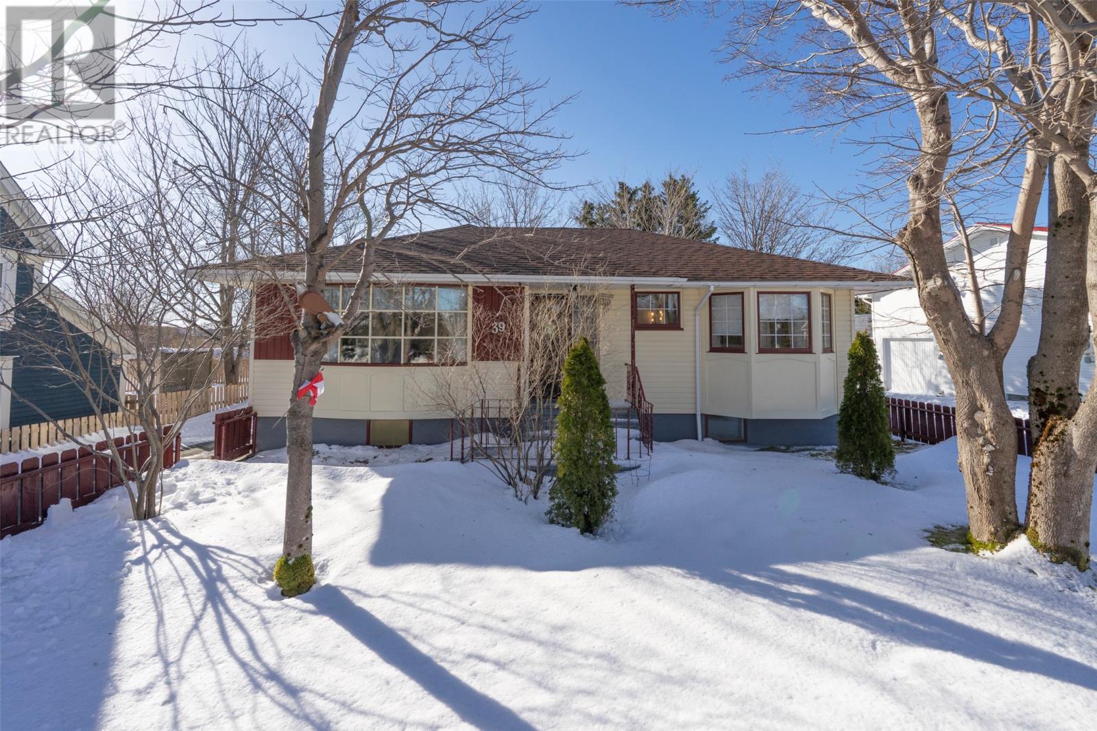 39 Cross Road, Bay Roberts, Newfoundland & Labrador  A0A 1G0 - Photo 3 - 1294305