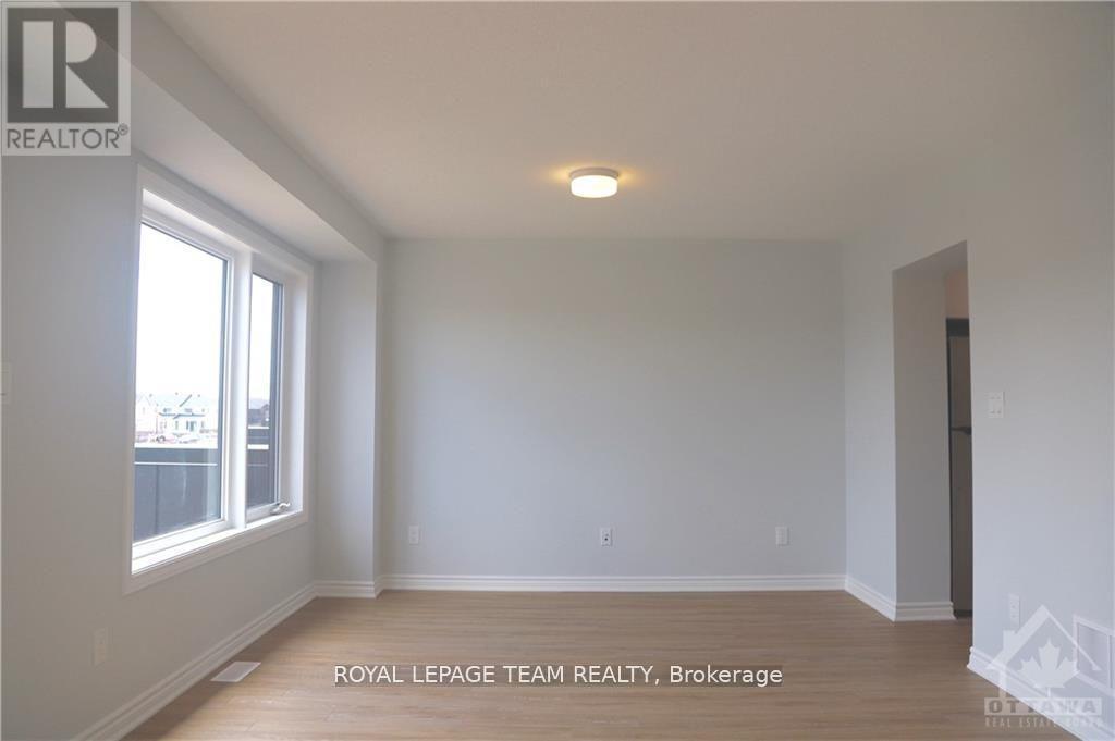 110 Kyanite Lane, Ottawa, Ontario  K2J 7B5 - Photo 11 - X12760594