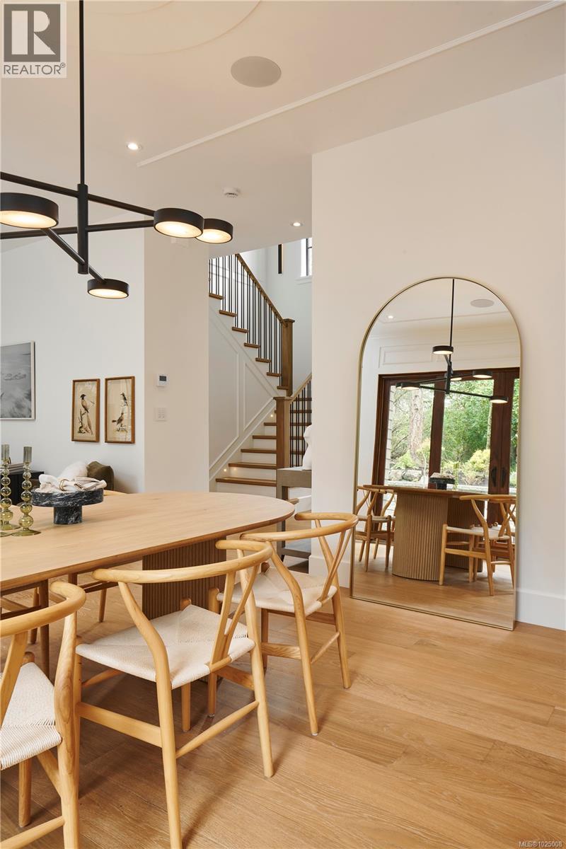 3915 Woodlands Pl, Saanich, British Columbia  V8N 4J7 - Photo 9 - 1025008