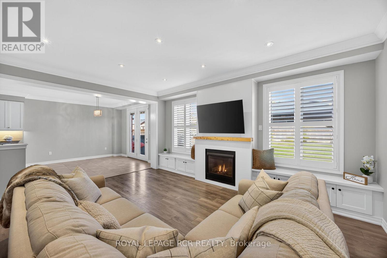 44 Cameron Street, Springwater, Ontario  L9X 0S3 - Photo 16 - S12760614