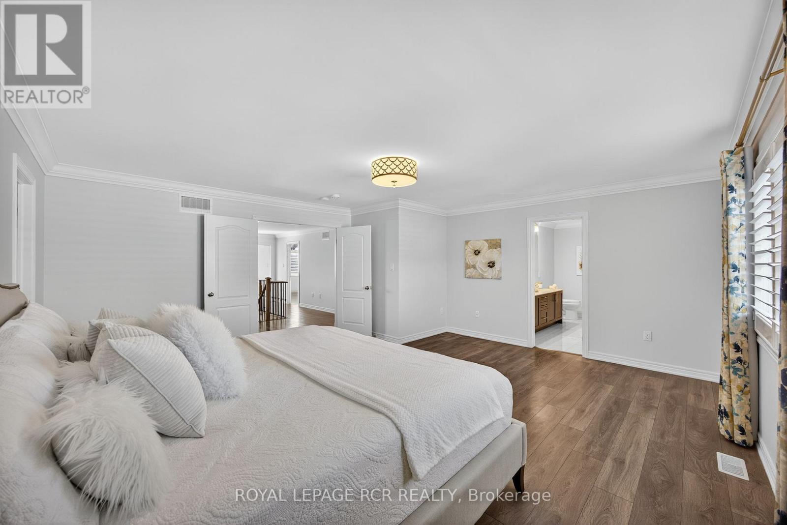 44 Cameron Street, Springwater, Ontario  L9X 0S3 - Photo 23 - S12760614