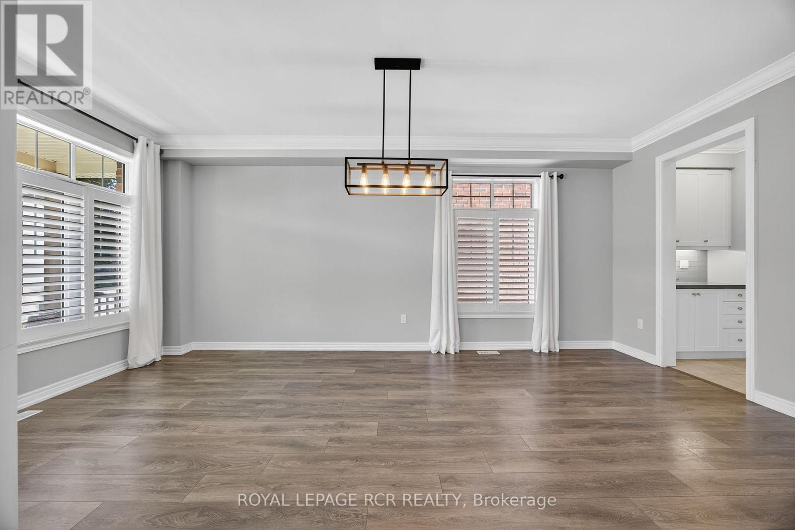 44 Cameron Street, Springwater, Ontario  L9X 0S3 - Photo 7 - S12760614