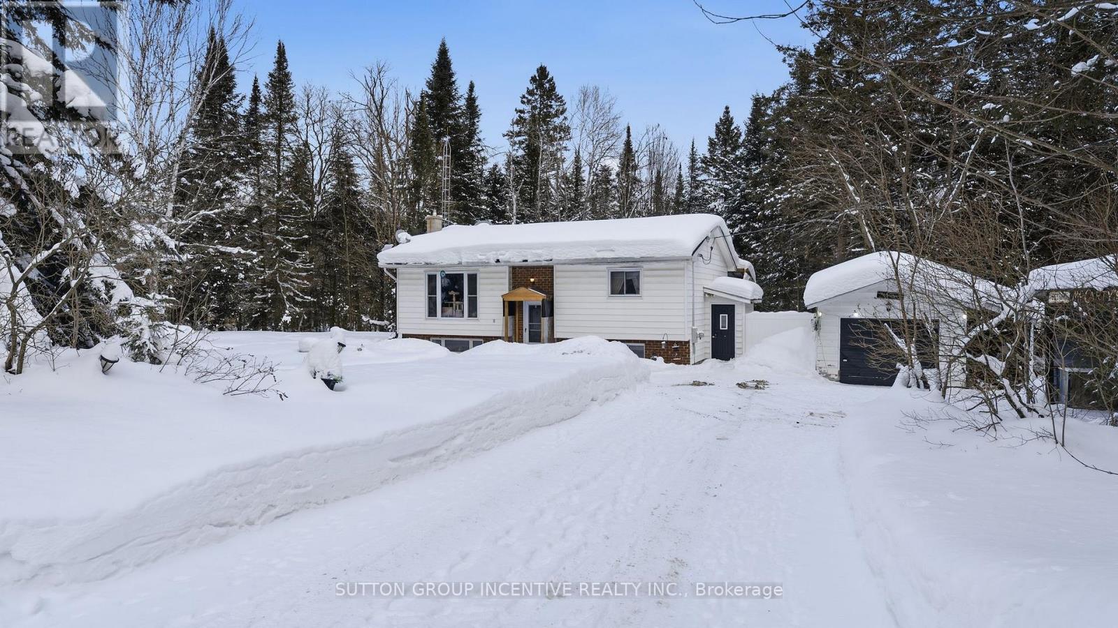 1204 Bacon Road, Minden Hills (Snowdon), Ontario  K0M 2K0 - Photo 3 - X12760580