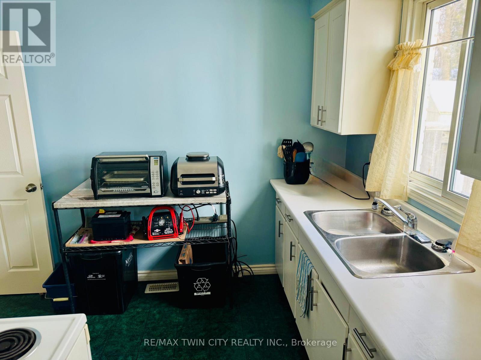 85 Elm Street, Norfolk (Simcoe), Ontario  N3Y 3B7 - Photo 8 - X12760618