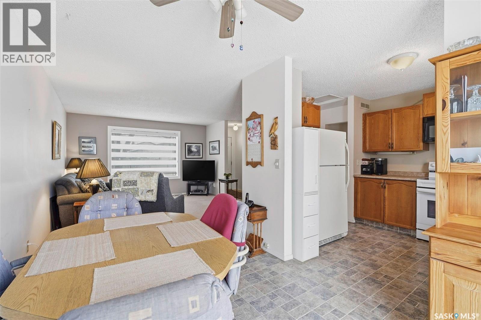 1007 Kingsmere Boulevard, Saskatoon, Saskatchewan  S7J 5A7 - Photo 7 - SK027917