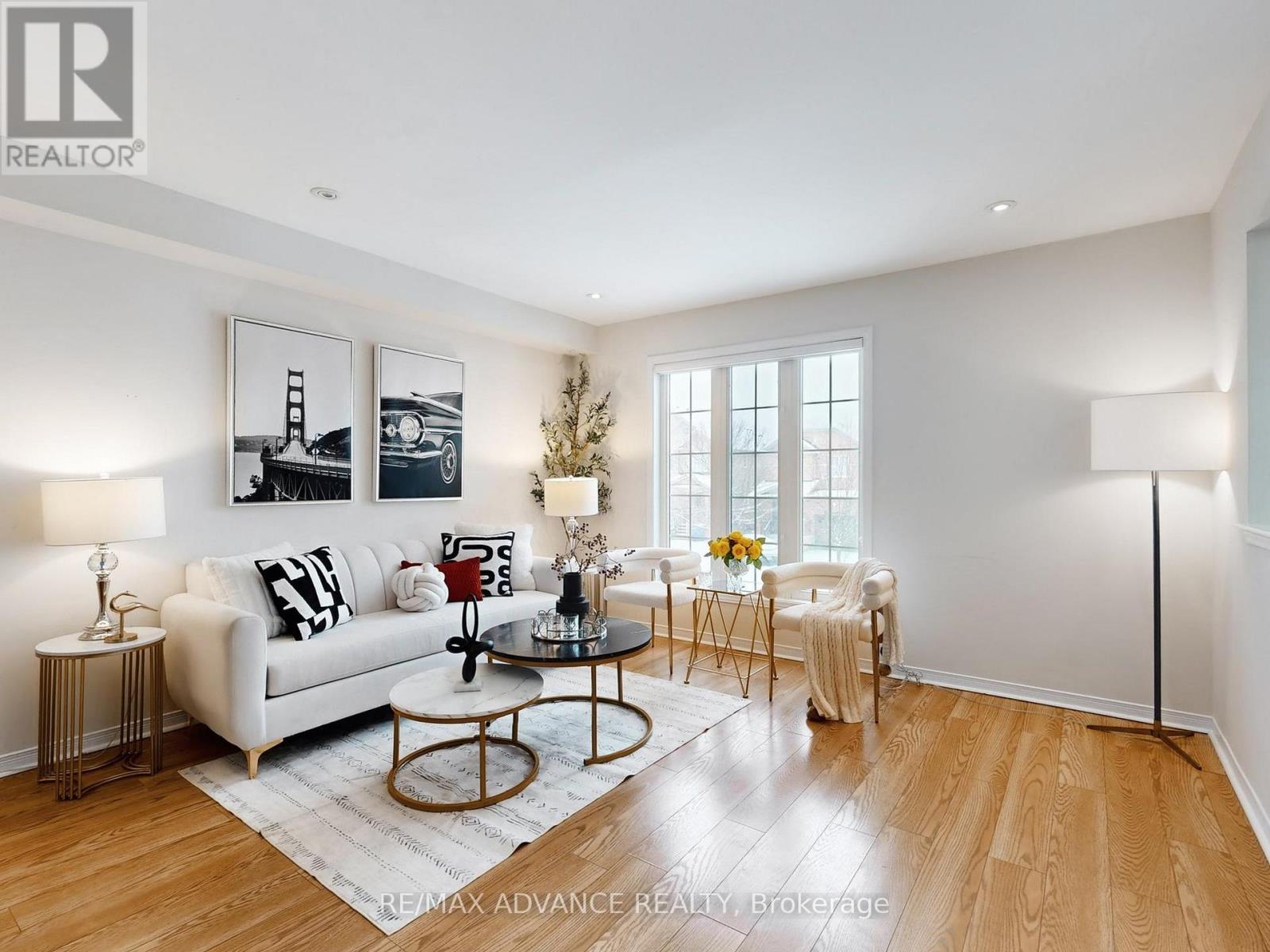 24 MARTELL GATE, Aurora, Ontario