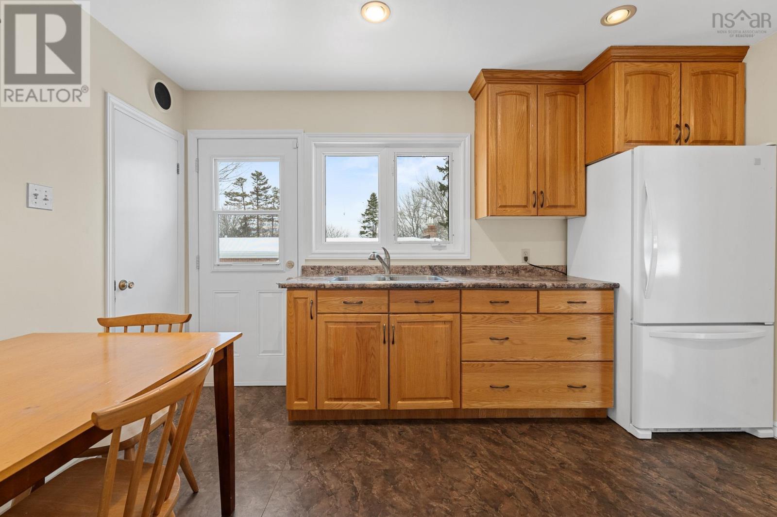 69 Deepwood Crescent, Halifax, Nova Scotia  B3M 2Y5 - Photo 14 - 202602175