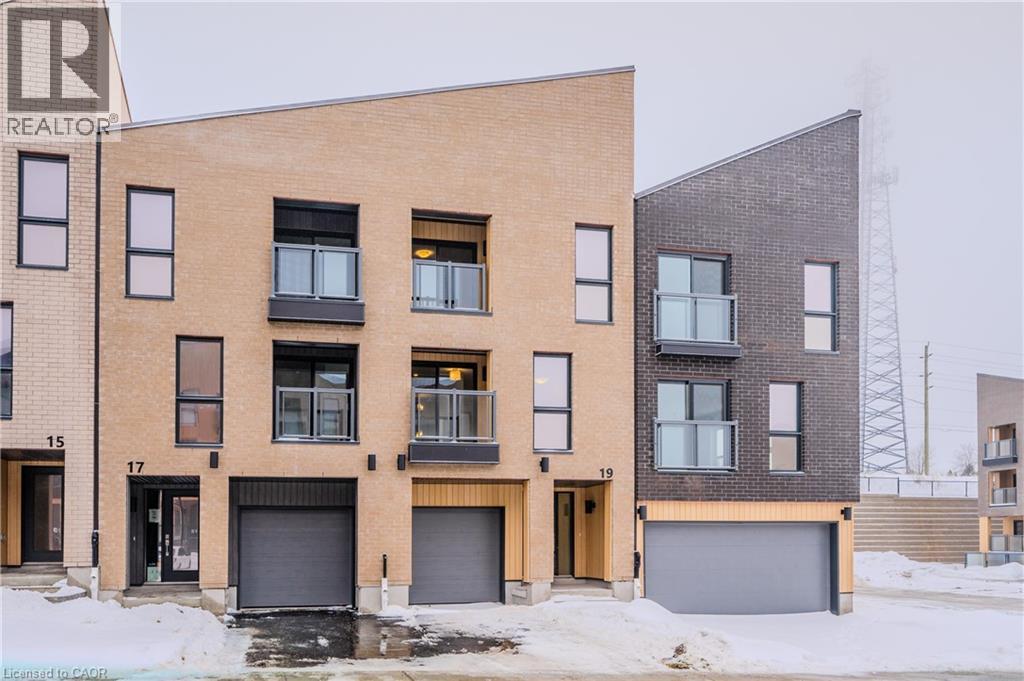 19 Urbane Boulevard, Kitchener, Ontario  N2E 0H8 - Photo 4 - 40802805