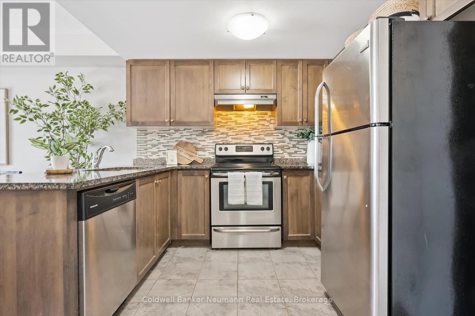 209 - 45 Kingsbury Square, Guelph, Ontario  N1L 0L2 - Photo 10 - X12760638