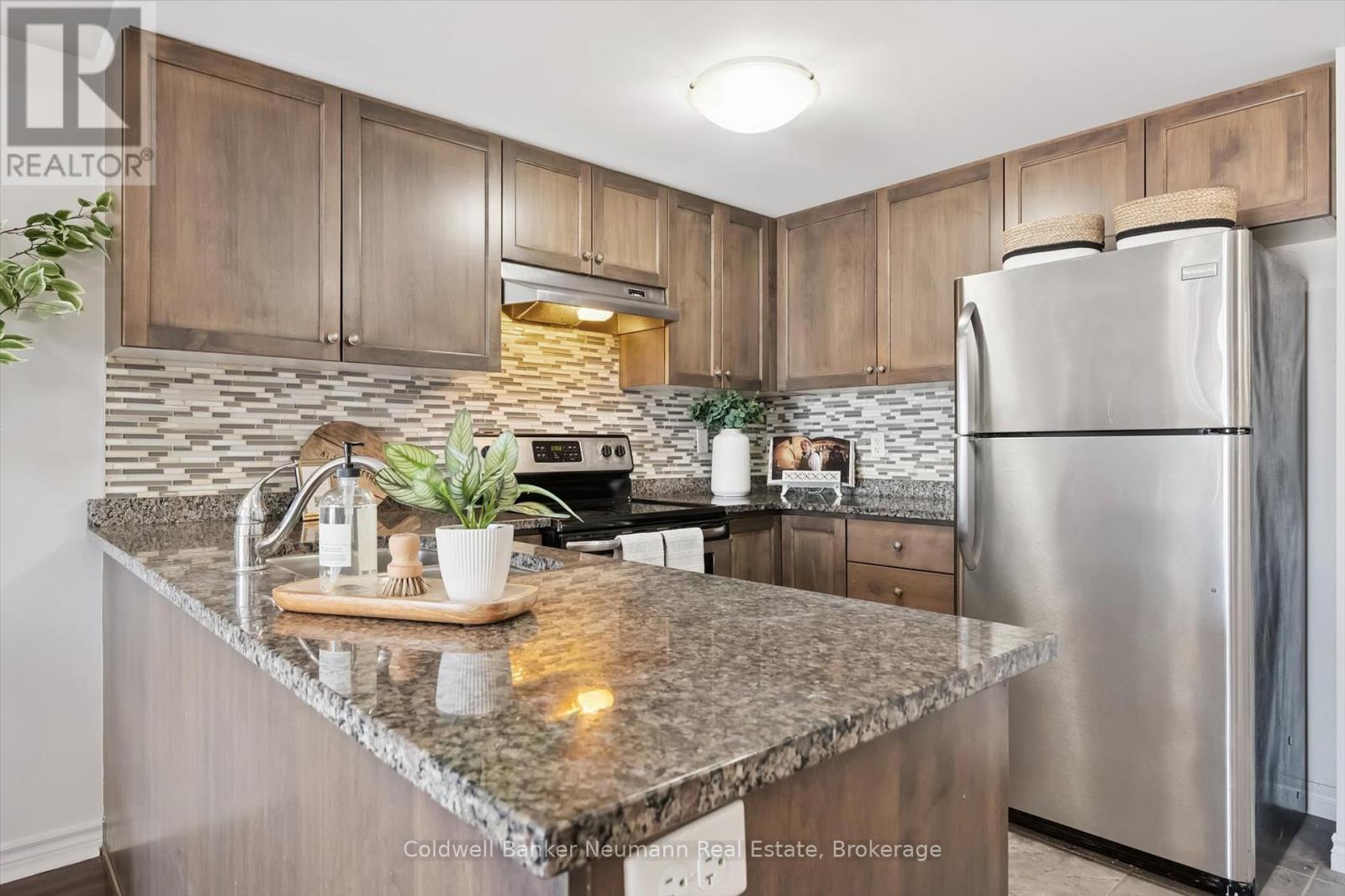 209 - 45 Kingsbury Square, Guelph, Ontario  N1L 0L2 - Photo 7 - X12760638