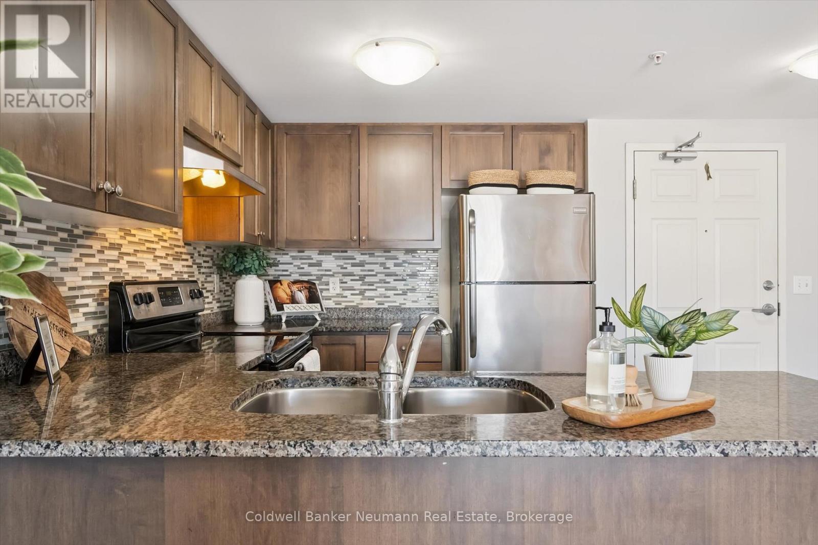 209 - 45 Kingsbury Square, Guelph, Ontario  N1L 0L2 - Photo 8 - X12760638