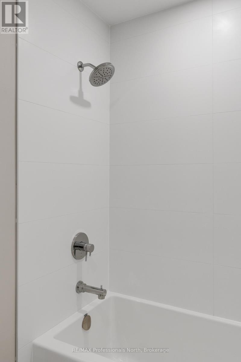 203 - 32 Brunel Road, Huntsville, Ontario  P1H 1P5 - Photo 25 - X12760670