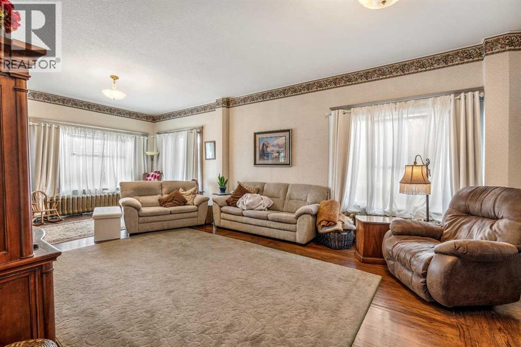 327 20 Street, Fort Macleod, Alberta  T0L 0Z0 - Photo 8 - A2278502