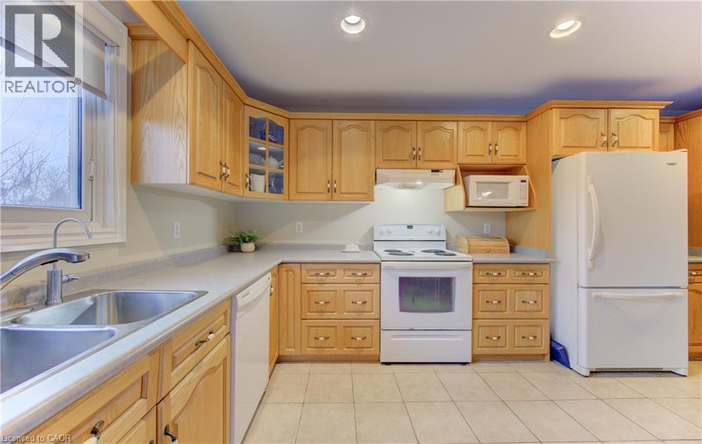 505 Sandbanks Crescent, Waterloo, Ontario  N2V 2J3 - Photo 19 - 40802574