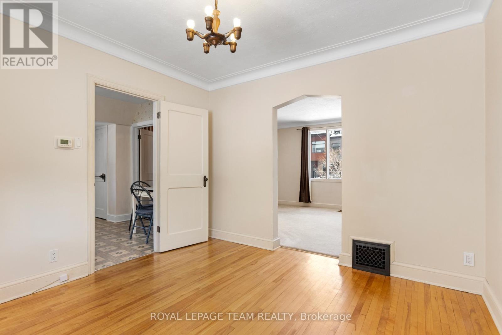 242 Fairmont Avenue, Ottawa, Ontario  K1Y 1X9 - Photo 10 - X12760660