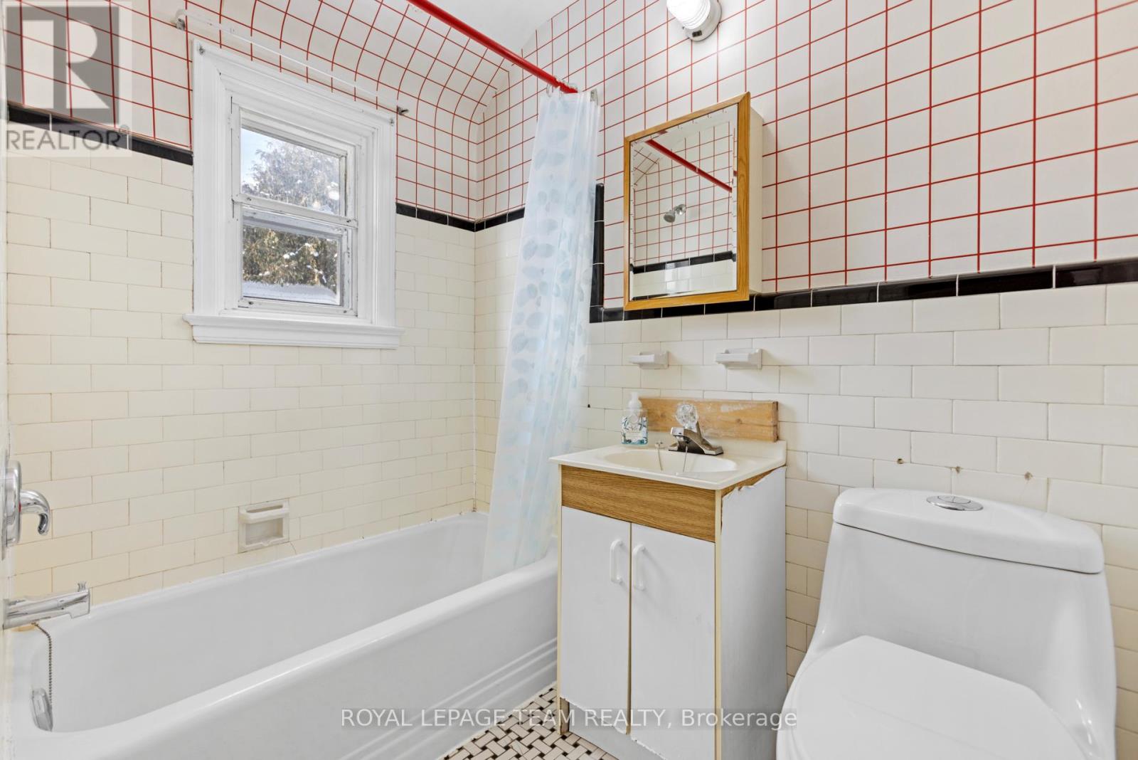 242 Fairmont Avenue, Ottawa, Ontario  K1Y 1X9 - Photo 27 - X12760660