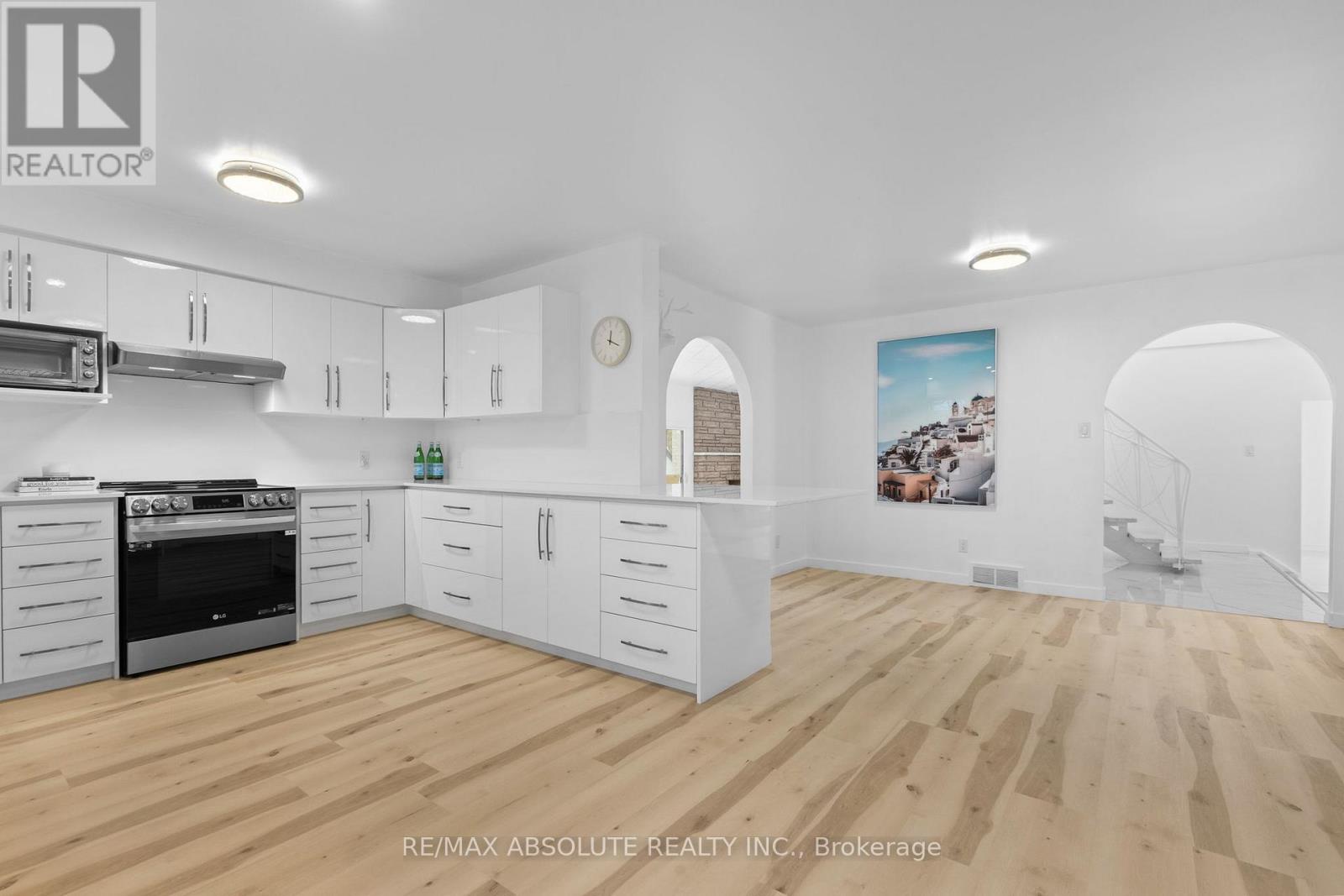 1444 Normandy Crescent, Ottawa, Ontario  K2C 0N6 - Photo 14 - X12760684