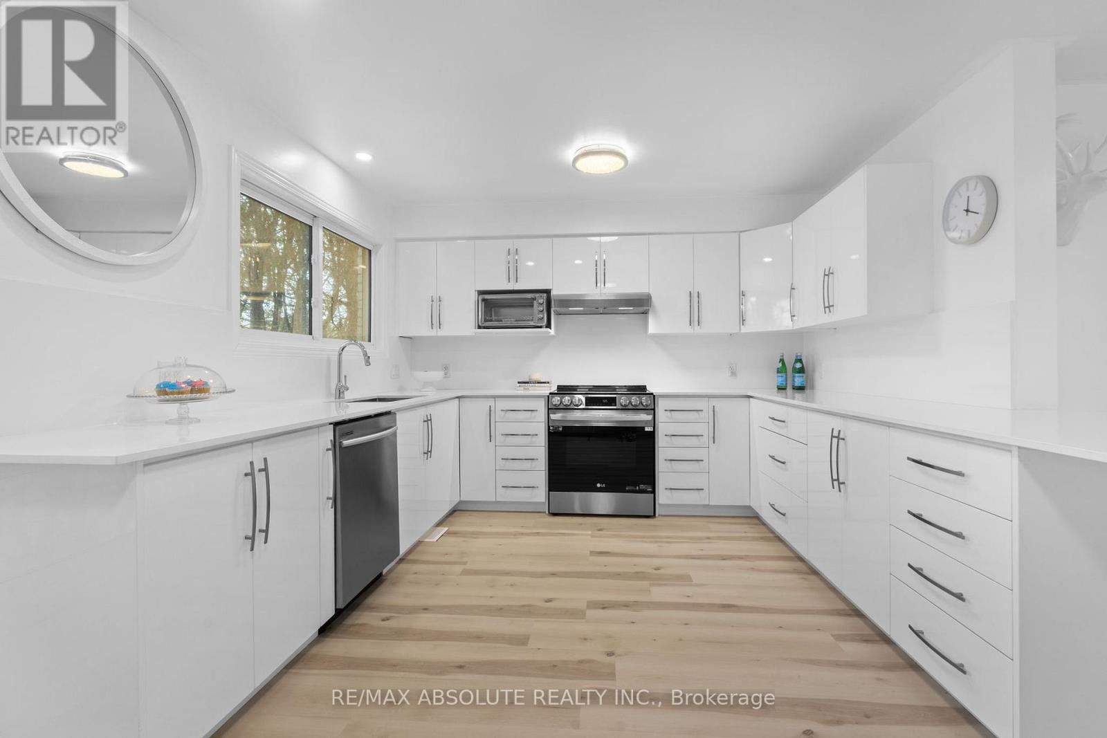 1444 Normandy Crescent, Ottawa, Ontario  K2C 0N6 - Photo 16 - X12760684