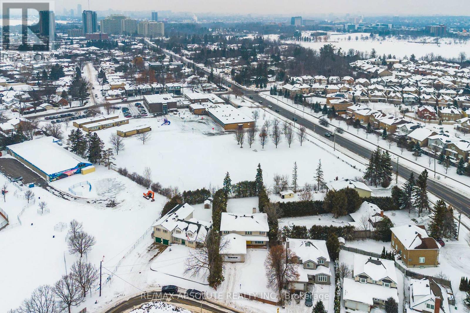 1444 Normandy Crescent, Ottawa, Ontario  K2C 0N6 - Photo 43 - X12760684