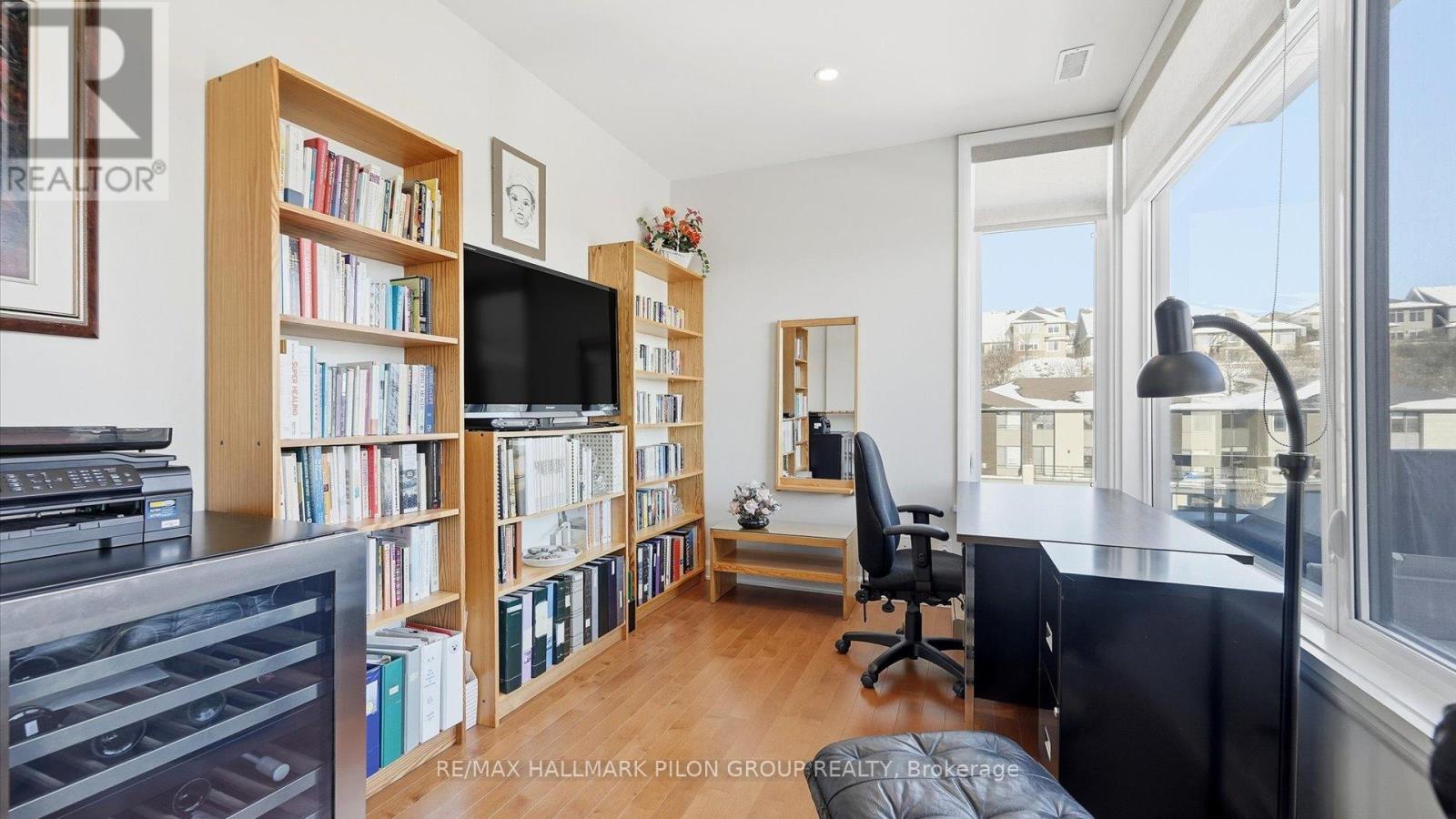 302 - 170 Boundstone Way, Ottawa, Ontario  K2T 0M8 - Photo 14 - X12760770