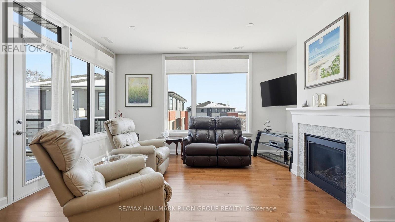 302 - 170 Boundstone Way, Ottawa, Ontario  K2T 0M8 - Photo 7 - X12760770