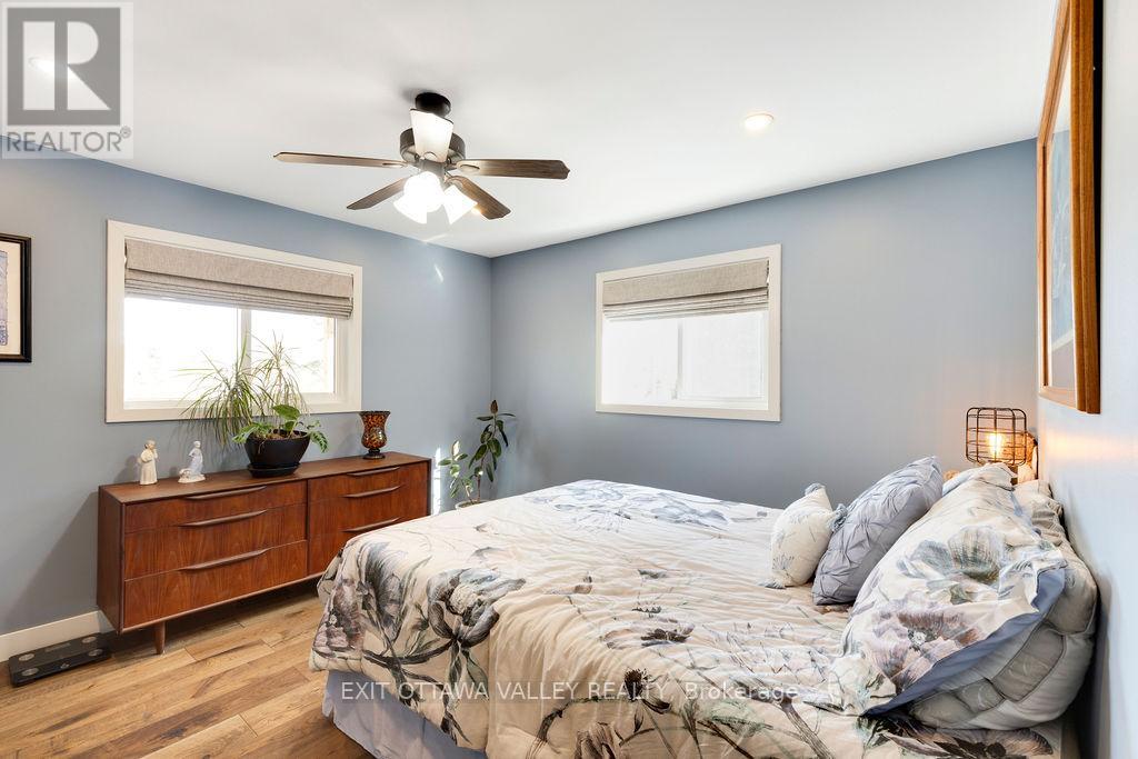 39090 Combermere Road, Madawaska Valley, Ontario  K0J 1L0 - Photo 31 - X12760700