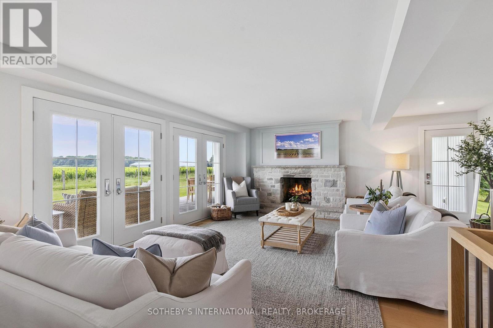 1219 Lakeshore Road, Niagara-On-The-Lake, Ontario  L0S 1J0 - Photo 14 - X12760654