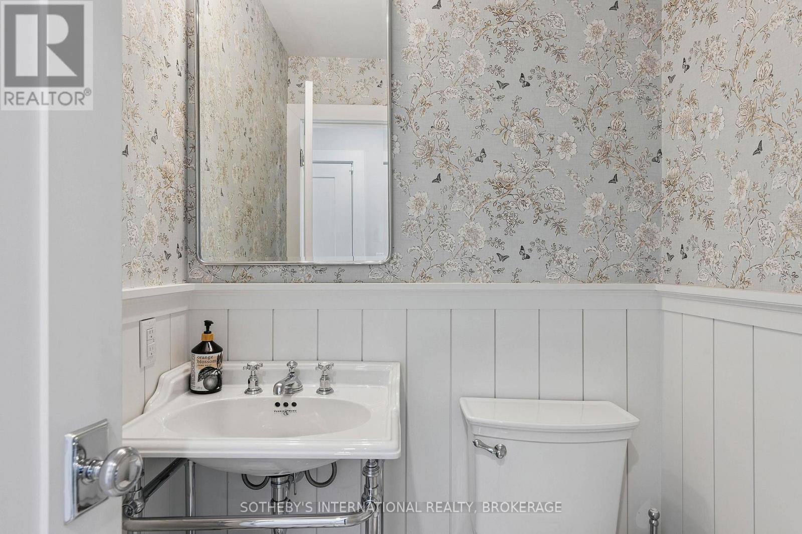 1219 Lakeshore Road, Niagara-On-The-Lake, Ontario  L0S 1J0 - Photo 19 - X12760654