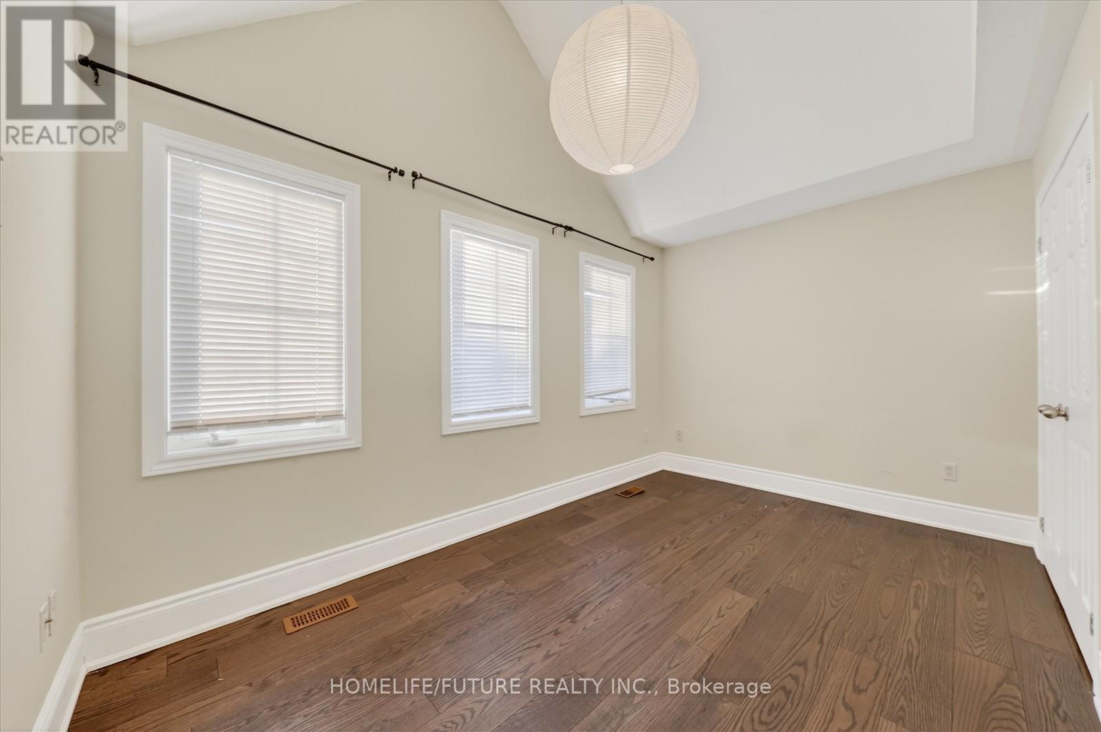 Main & 2nd Flr - 10 Ramsgate Court, Markham (Milliken Mills East), Ontario  L3S 4R3 - Photo 27 - N12758812