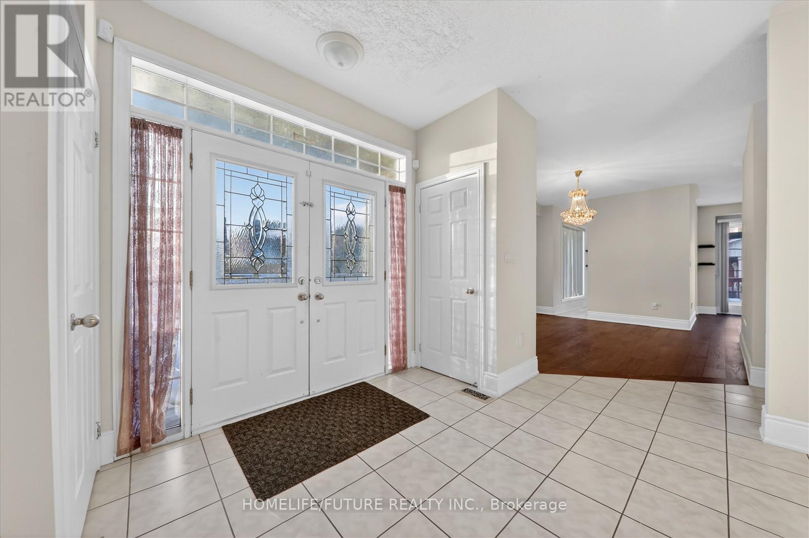 Main & 2nd Flr - 10 Ramsgate Court, Markham (Milliken Mills East), Ontario  L3S 4R3 - Photo 6 - N12758812