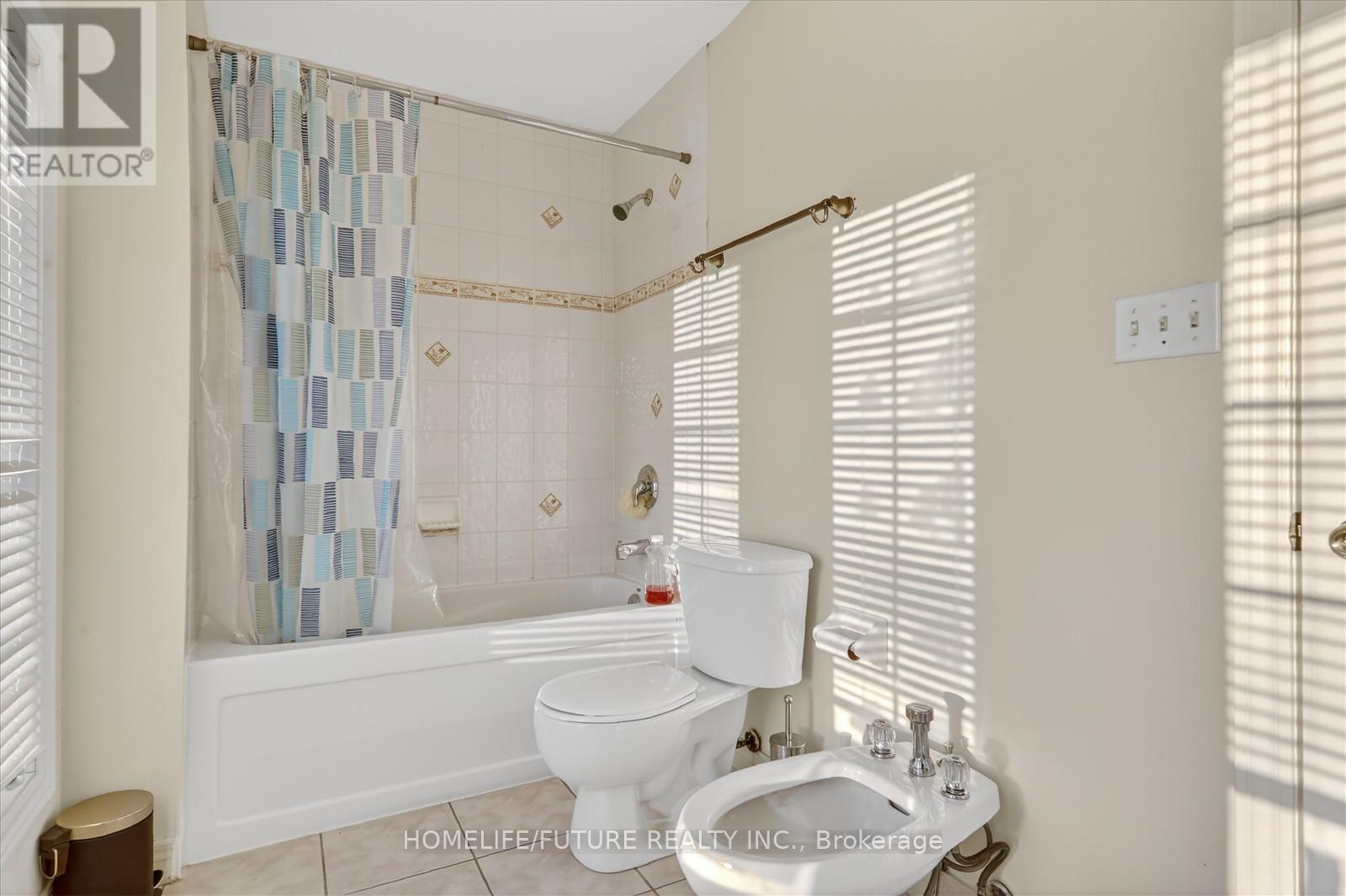 Main & 2nd Flr - 10 Ramsgate Court, Markham (Milliken Mills East), Ontario  L3S 4R3 - Photo 29 - N12758812