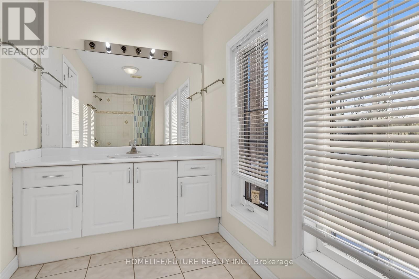 Main & 2nd Flr - 10 Ramsgate Court, Markham (Milliken Mills East), Ontario  L3S 4R3 - Photo 30 - N12758812